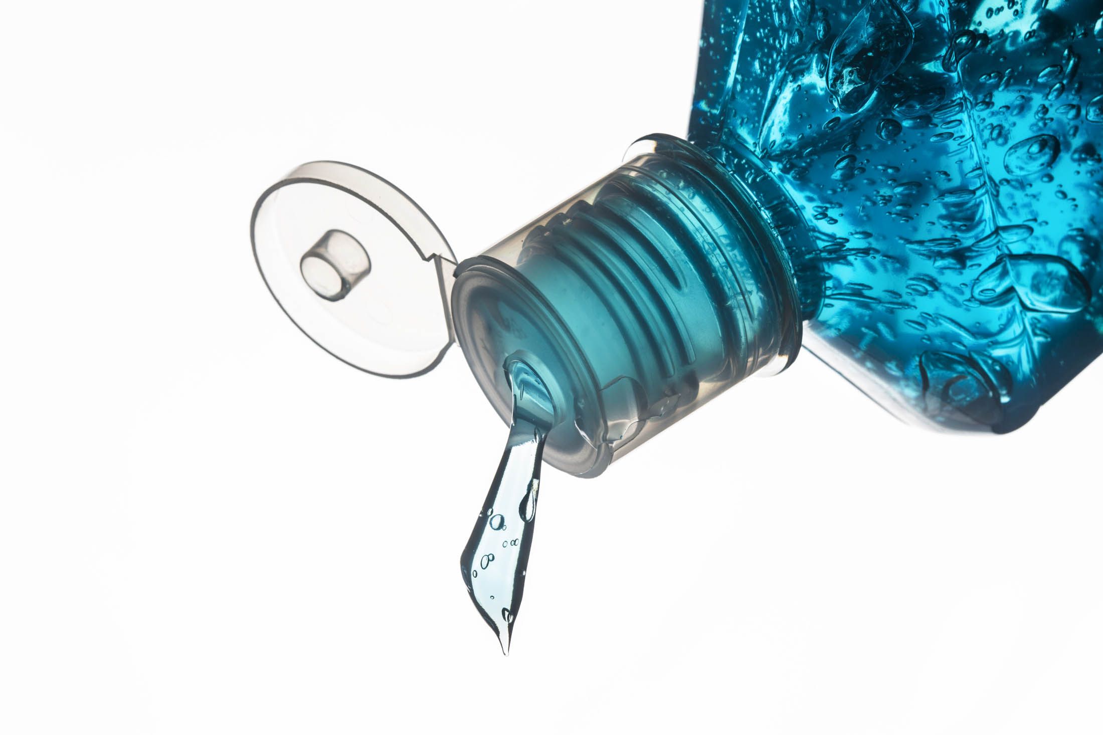 Coronavírus: os riscos do álcool gel feito em casa